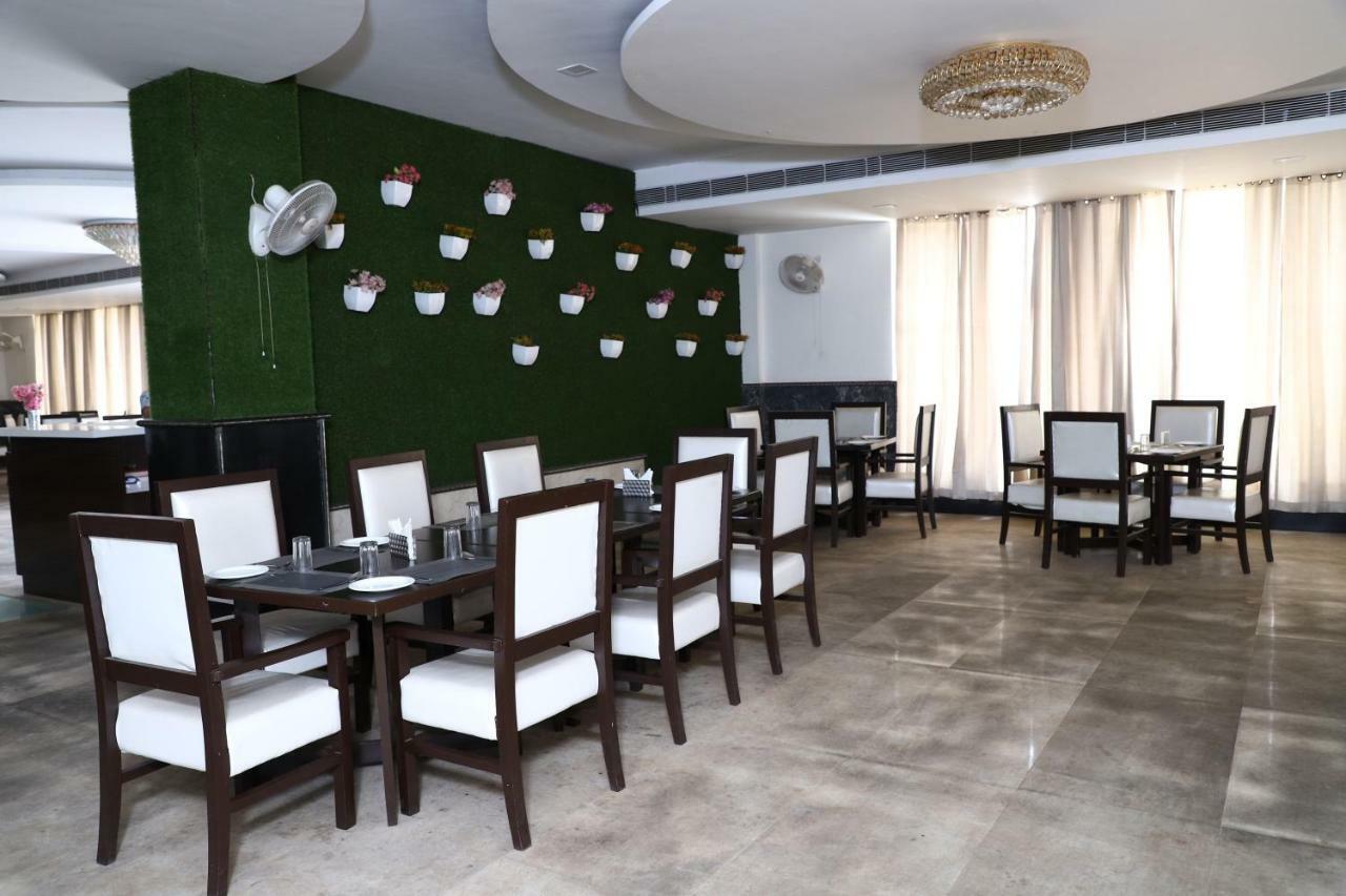 Diwan Hotel And Restaurant Surkhi Exterior foto