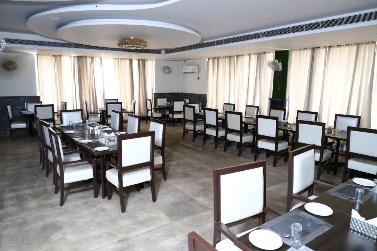 Diwan Hotel And Restaurant Surkhi Exterior foto