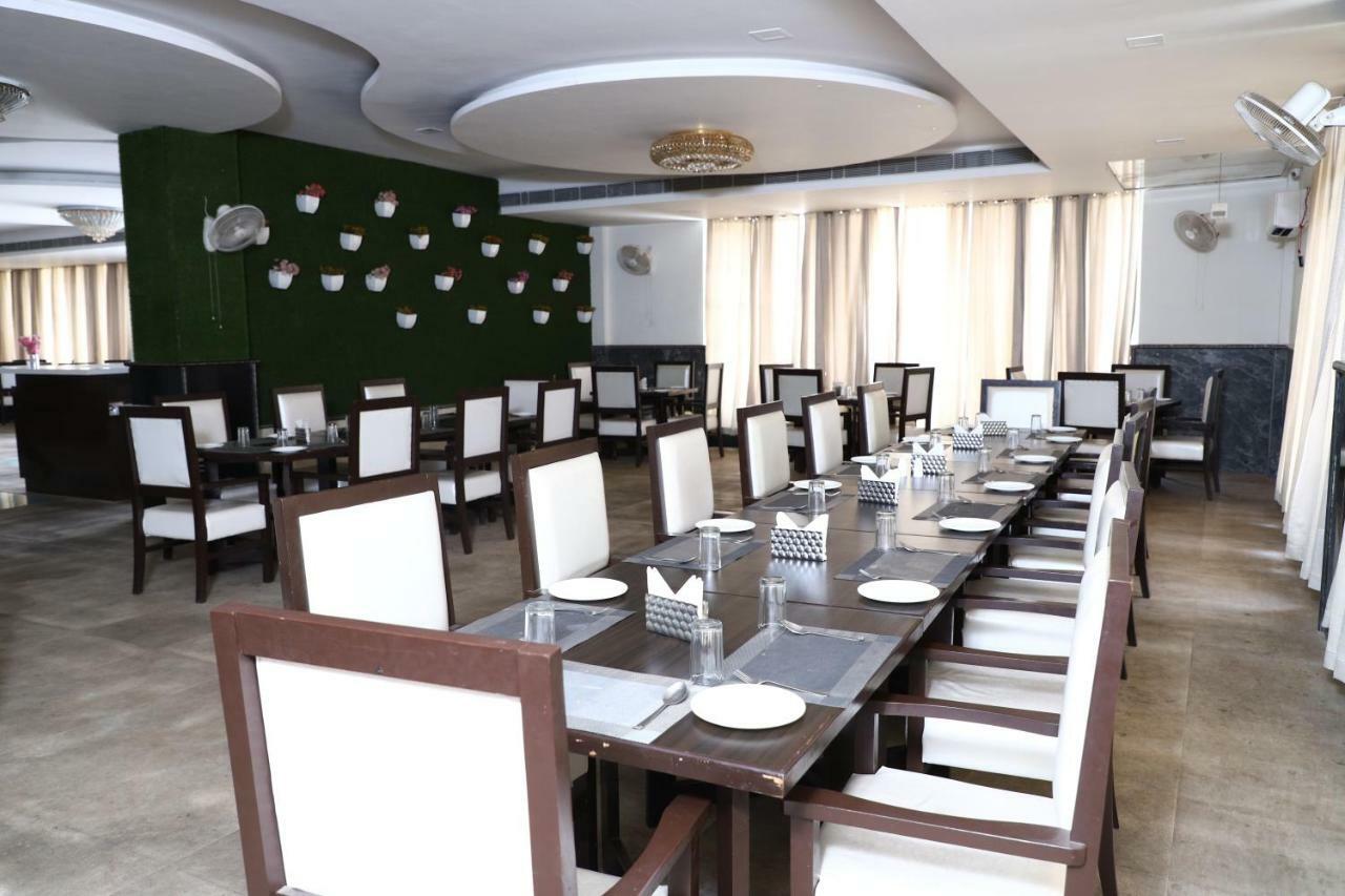 Diwan Hotel And Restaurant Surkhi Exterior foto
